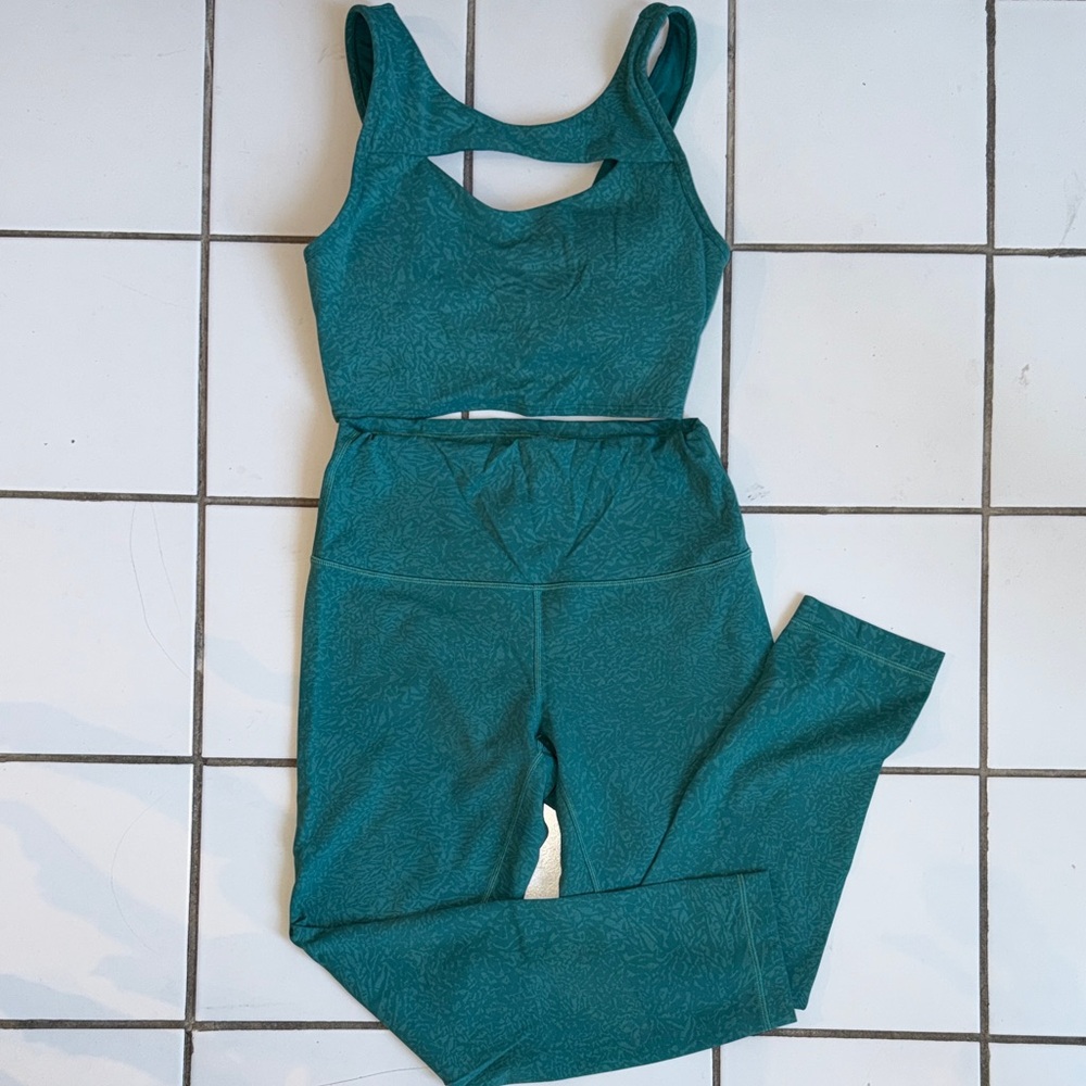 Lululemon Athletica Teal Activewear Set
